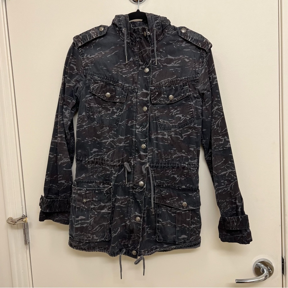 Aritzia Talula Camouflage Anorak Utility Jacket